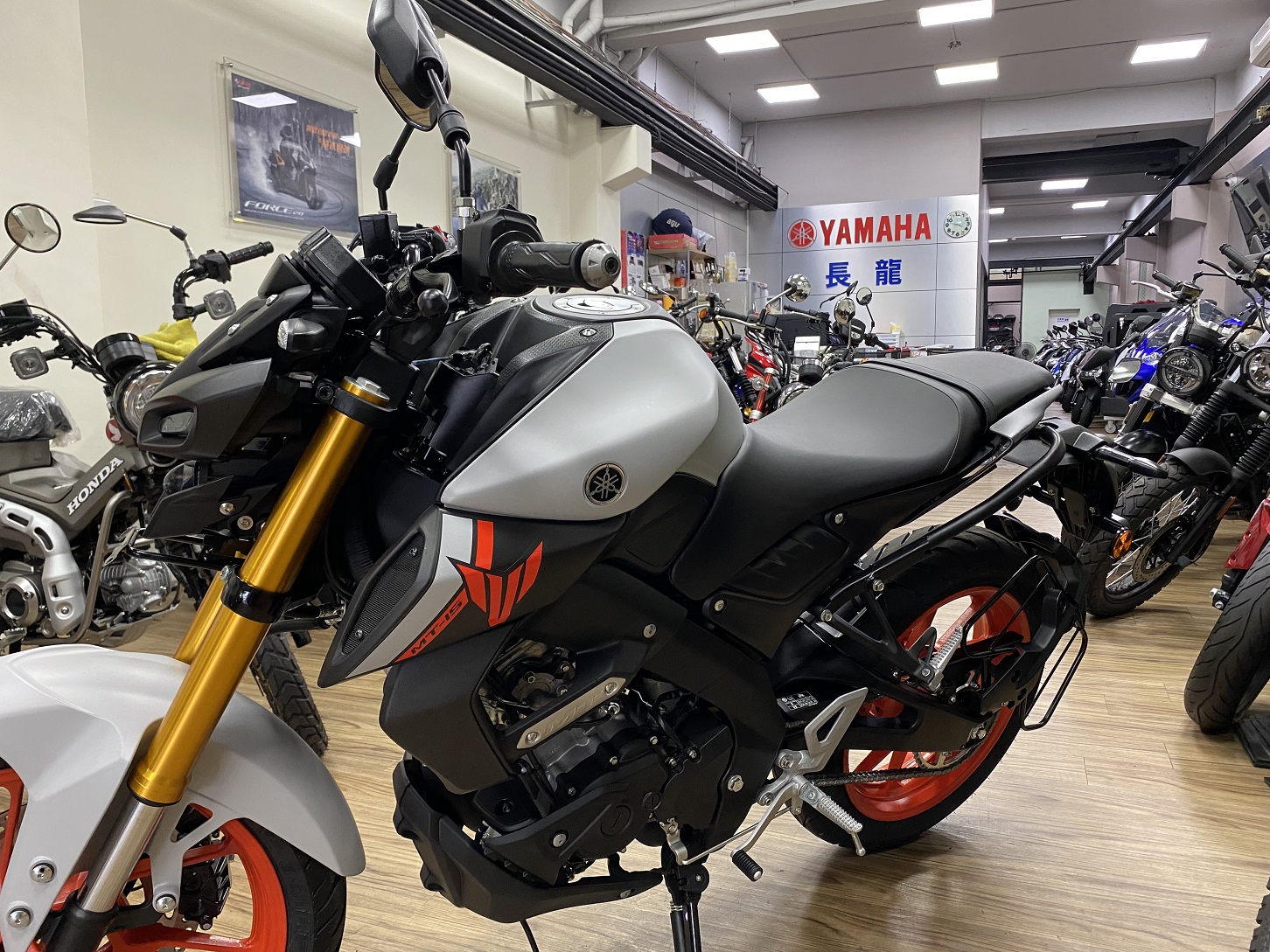 YAMAHA MT-15新車出售中 【新竹長龍車業】2024 YAMAHA 山葉 MT-15 V2 TCS | 新竹長龍車業行