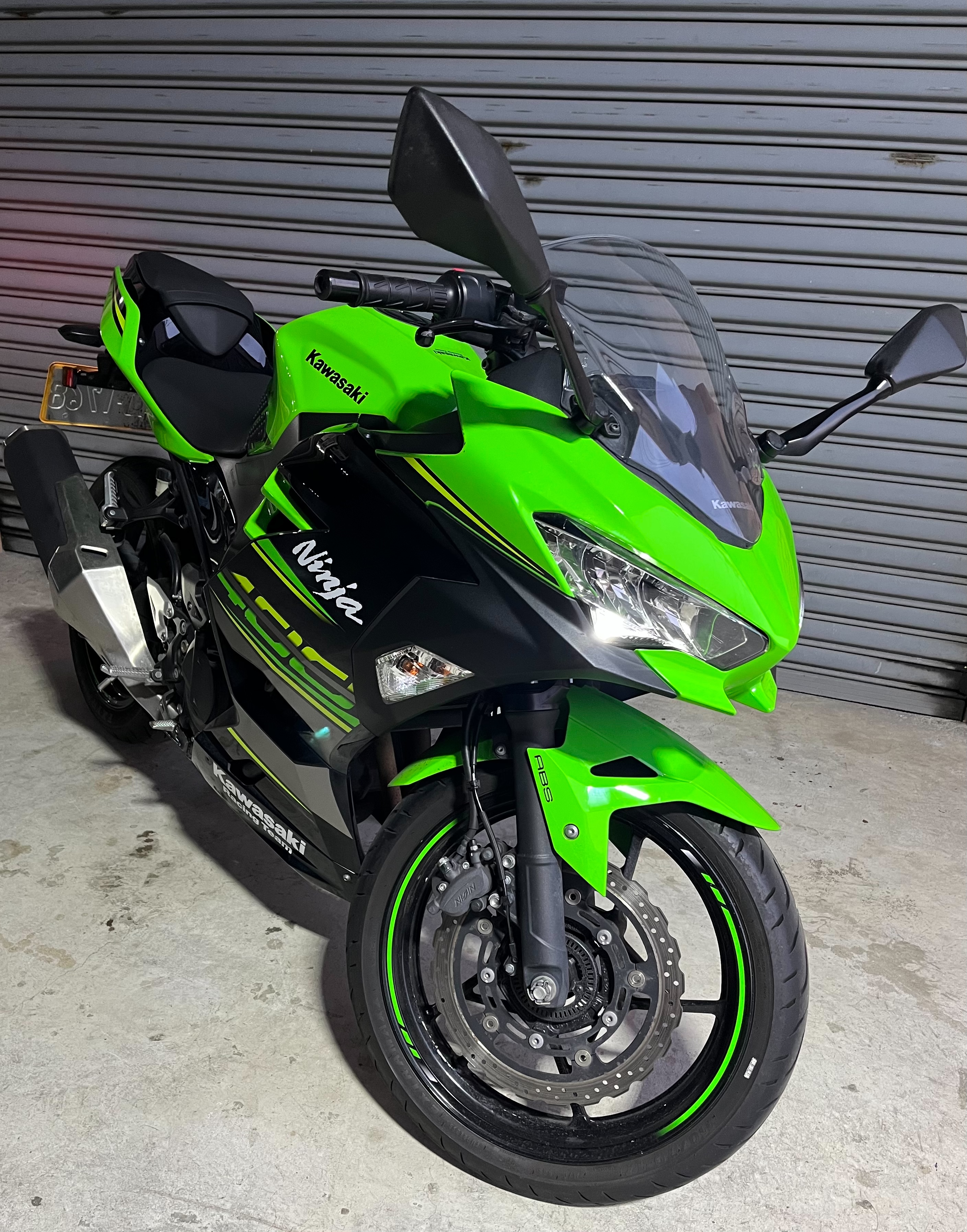 【個人自售】KAWASAKI NINJA400 - 「Webike-摩托車市」 Ninja400 忍四 低里程 車況極佳 