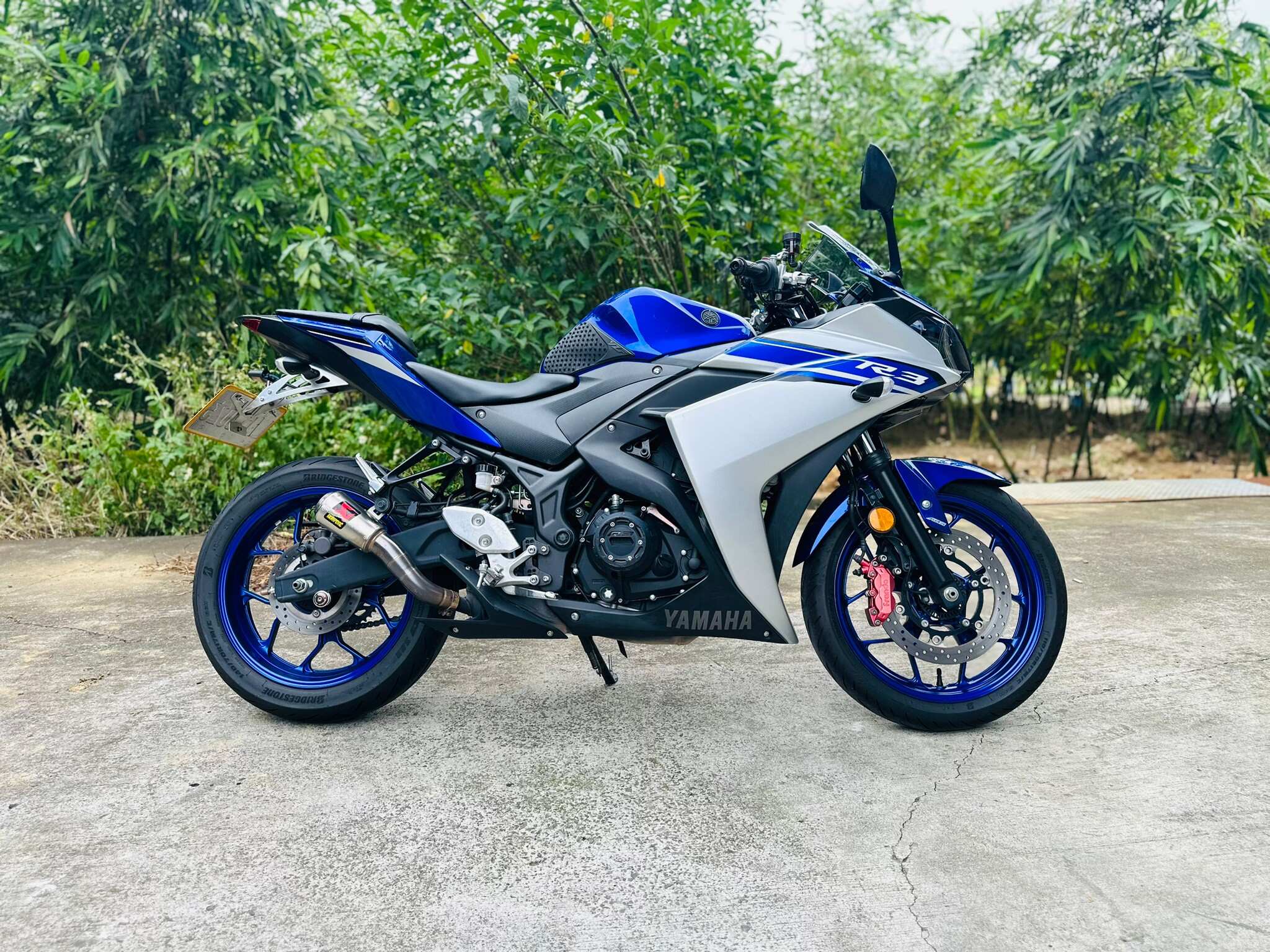 YAMAHA YZF-R3 - 中古/二手車出售中 Yamaha R3 公司車 多樣改裝 甜甜入手 可貸款 | 摩托販