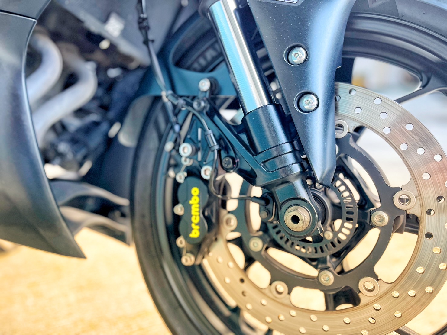 YAMAHA YZF-R3 - 中古/二手車出售中 Brembo總泵 番仔管 全車黑化 小資族二手重機買賣 | 小資族二手重機買賣