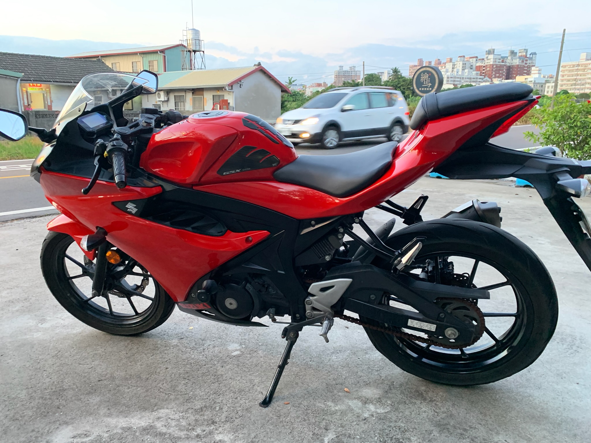 SUZUKI GSX-R150 - 中古/二手車出售中 售2018 suzuki GSXR150 小阿魯！里程僅一萬初！ | 繪馬輕重型機車