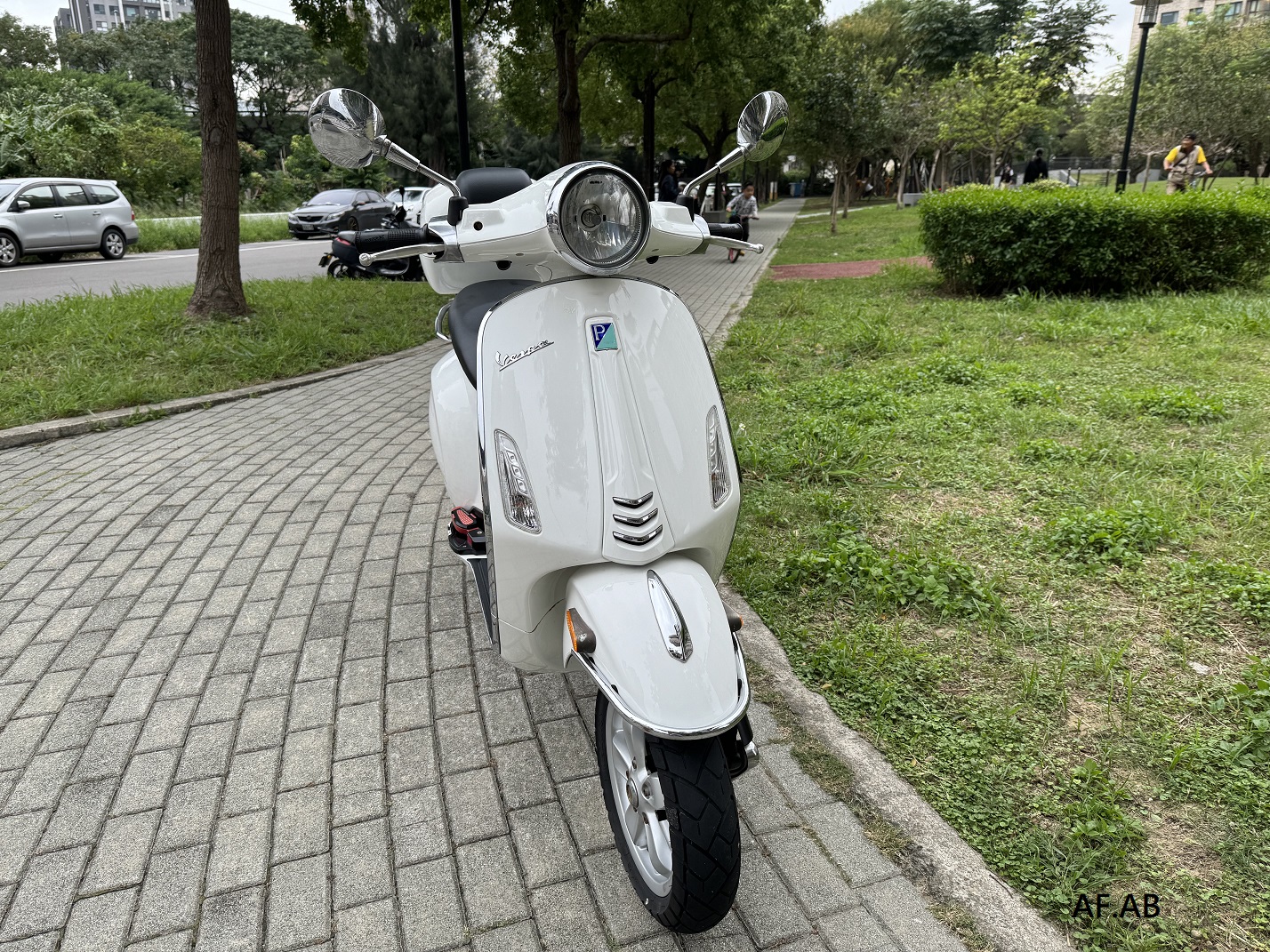 VESPA Vespa 125 Primavera - 中古/二手車出售中 【新竹長龍車業】VESPA 偉士牌 春天125 | 新竹長龍車業行