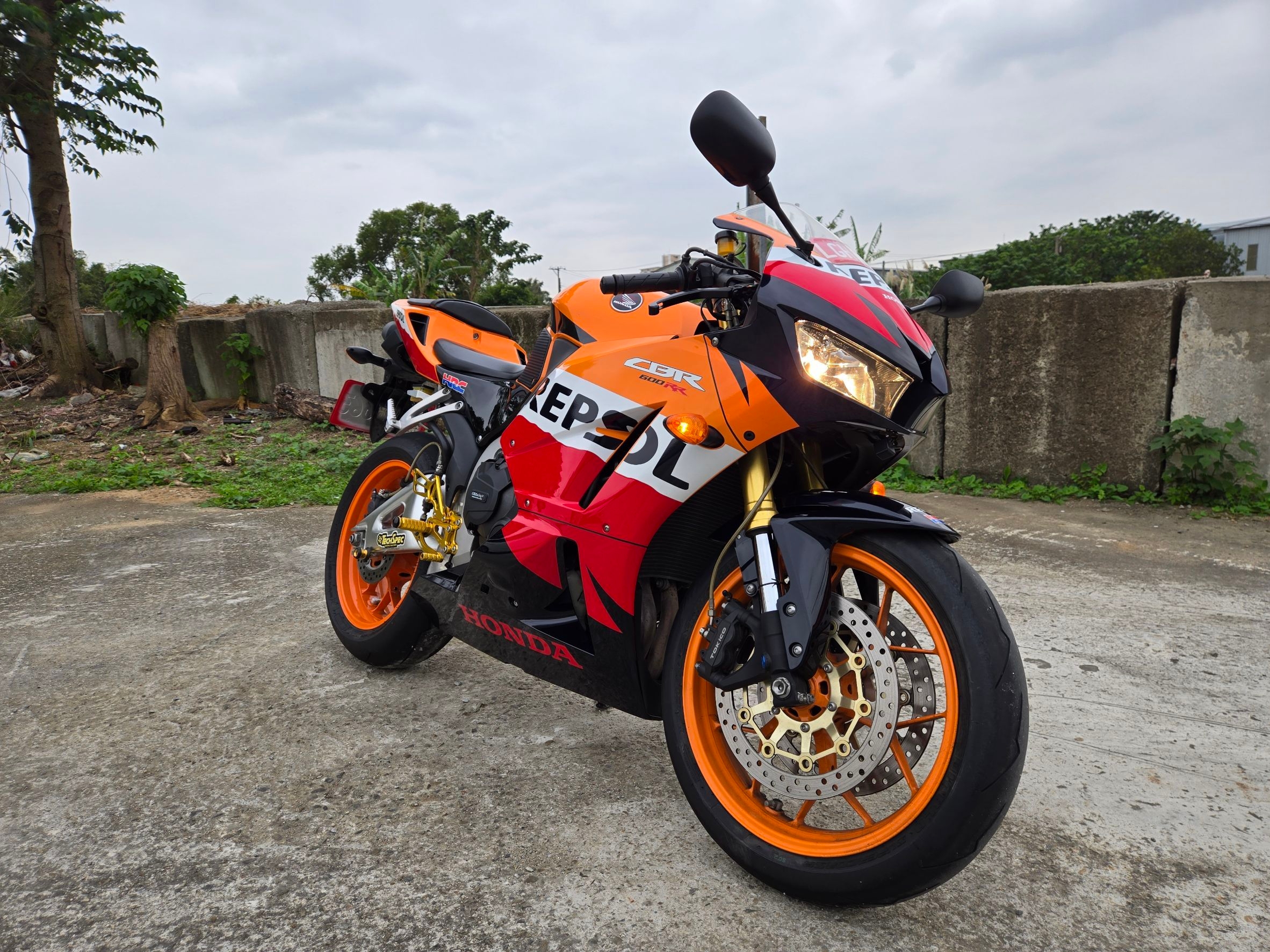 HONDA CBR600RR - 中古/二手車出售中 售-HONDA CBR600RR | 個人自售