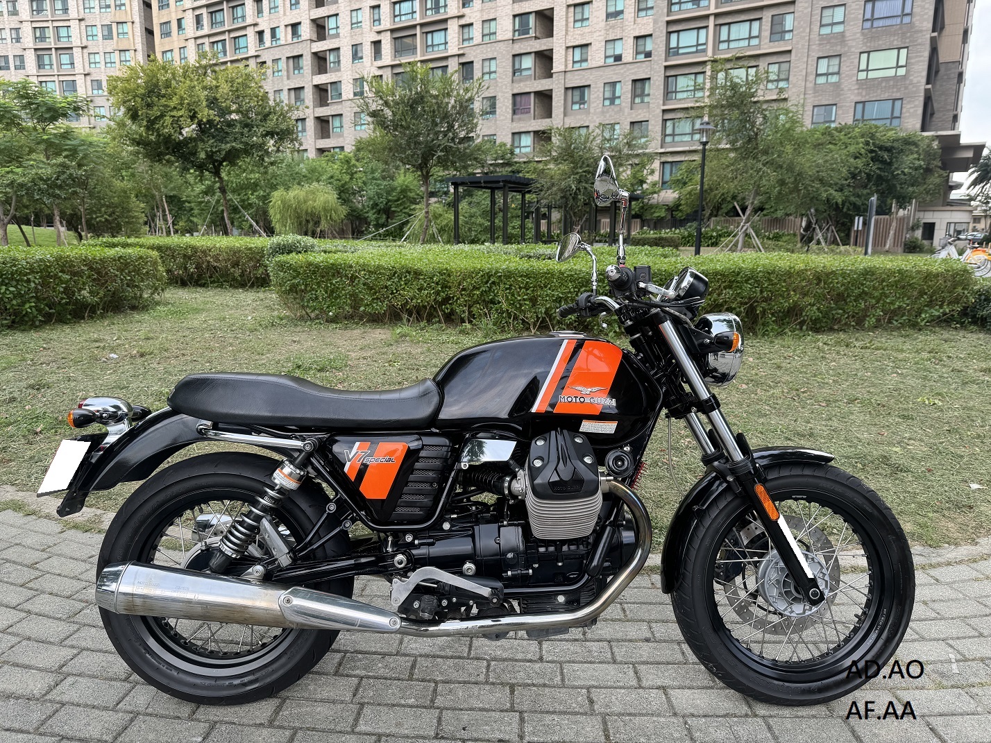 MOTO GUZZI V7 - 中古/二手車出售中 【新竹長龍車業】MOTO GUZZI V7 | 新竹長龍車業行