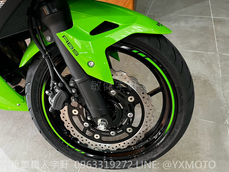 KAWASAKI NINJA400新車出售中 【敏傑宇軒】全額72期零利率 ! 2023 Kawasaki 忍者 NINJA 400 KRT 廠隊綠 總代理公司車 | 重車銷售職人-宇軒 (敏傑)