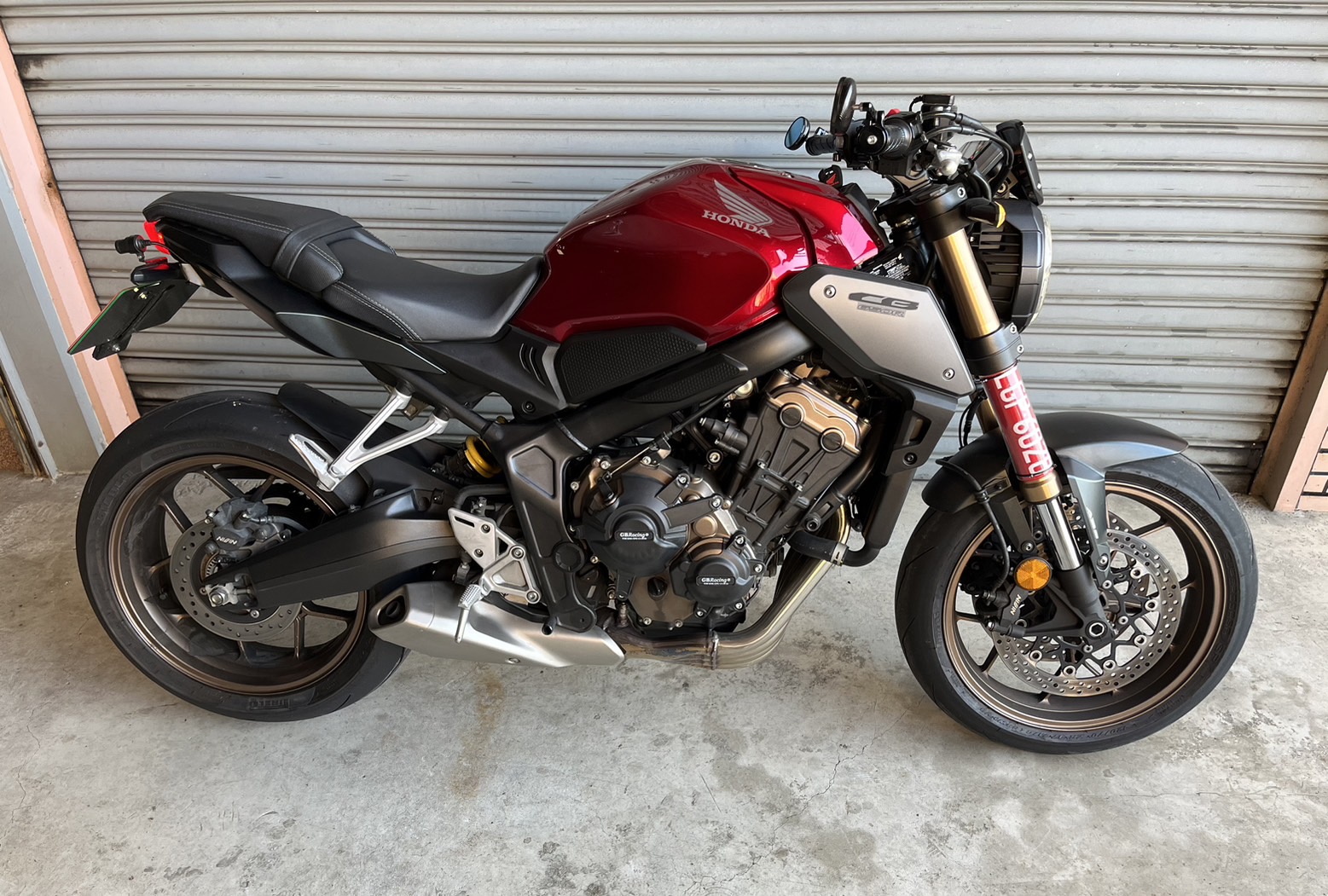 HONDA CB650R - 中古/二手車出售中 2022 台本 CB650R 低里程 頂級車況 | 個人自售