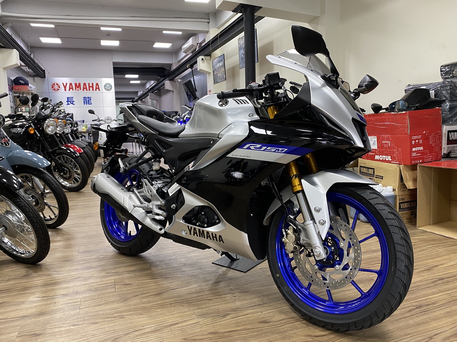 YAMAHA  R15 M新車出售中 【新竹長龍車業】2024 YAMAHA 山葉 R15 M TFT 全彩螢幕 | 新竹長龍車業行