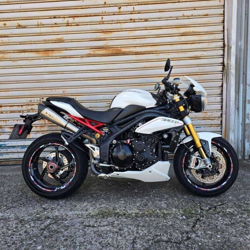 TRIUMPH TRIPLE 1050R  - 中古/二手車出售中 歐系紳士風   售~TRIPLE 1050R | 個人自售