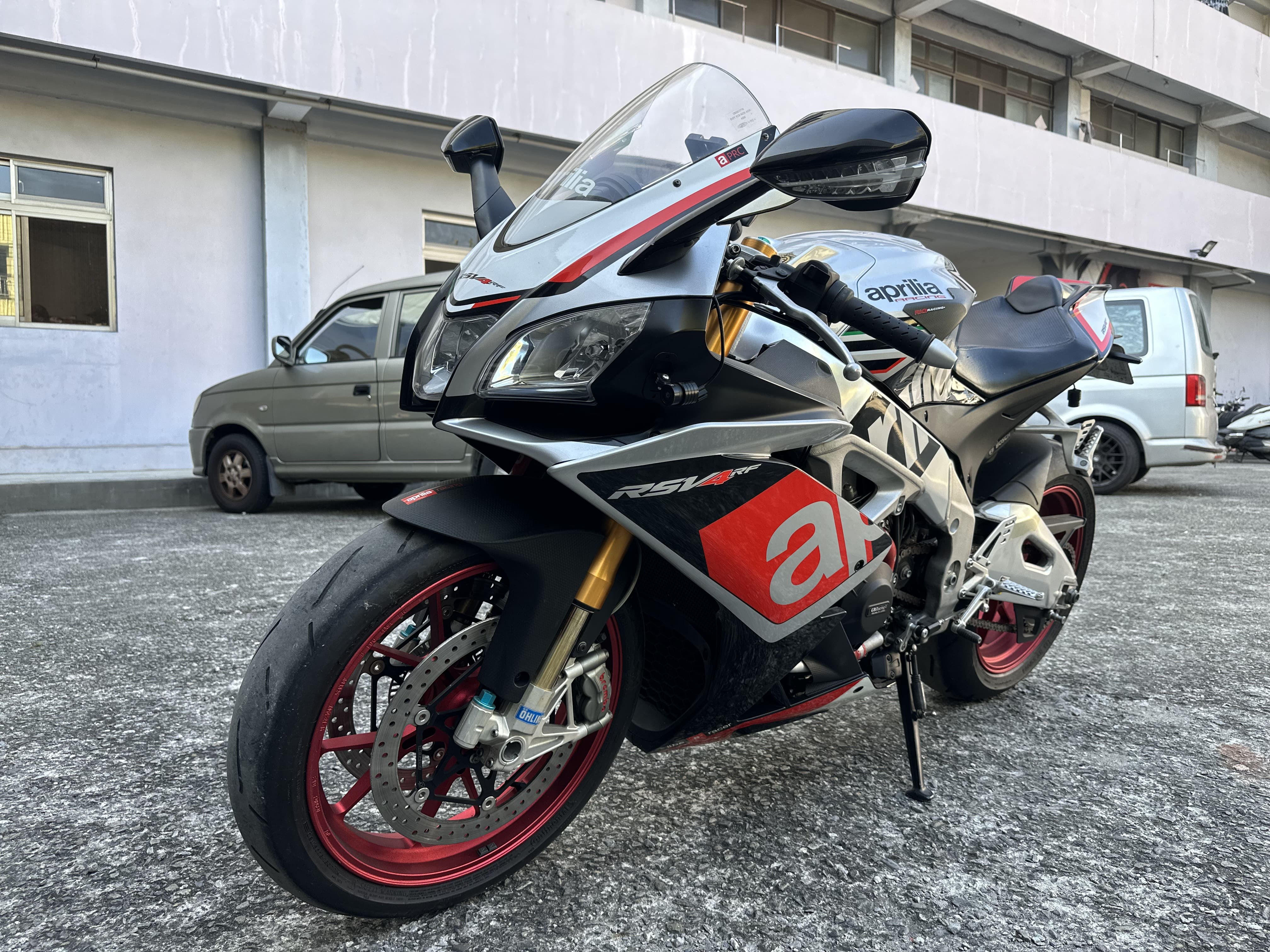 APRILIA RSV4 RF - 中古/二手車出售中 2016年 APRILIA RSV4 RF/0元交車/分期貸款/車換車/線上賞車/到府交車 | 翊帆國際重車