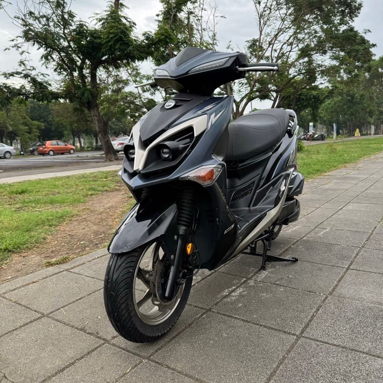 三陽 JET SR - 中古/二手車出售中 《高雄二手機車》2021 三陽 JET SR 125 ABS#0116 #可試車/二手機車/流行車款/現況特惠快速交車 | 貳輪嶼二手機車行-高雄店/中古重機收購/gogoro買賣推薦/線上估價立刻加Line:@motor888 （台南、屏東也有到府收購）