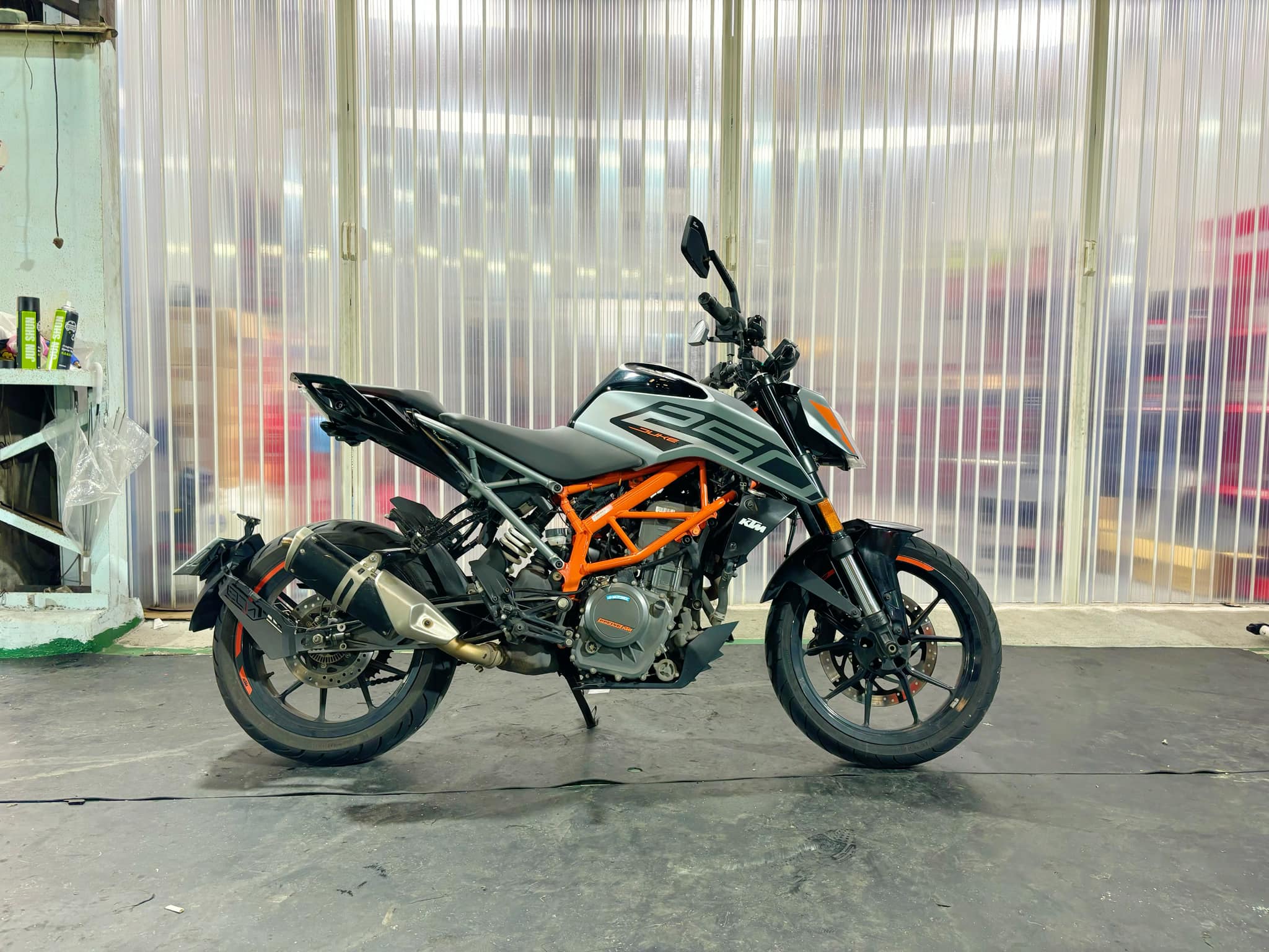 KTM 250DUKE - 中古/二手車出售中 KTM DUKE250 | 個人自售