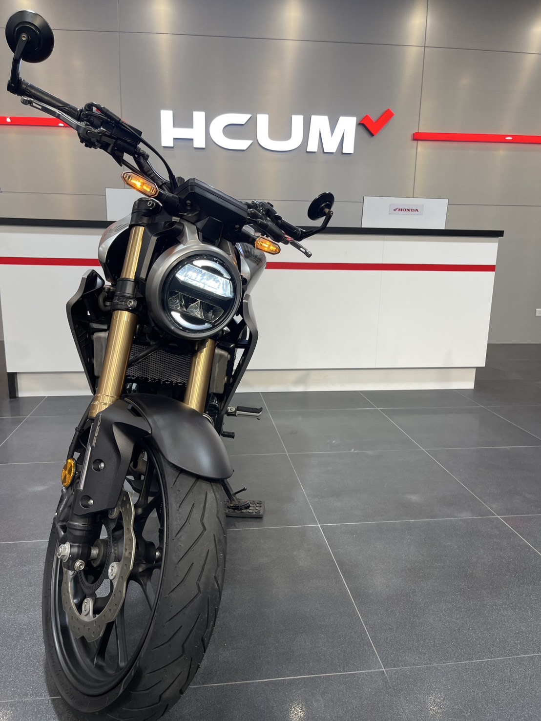 【個人自售】HONDA CB300R - 「Webike-摩托車市」 車款 : CB300R 出廠年份：2020 領牌年份：2020.02 行駛里程：10912公里 車輛所在：新北市中和區