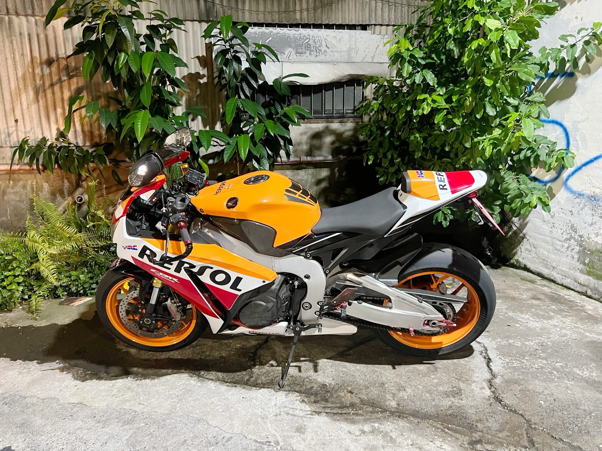 HONDA CBR1000RR Fire Blade - 中古/二手車出售中 HONDA CBR1000RR | 大蔡