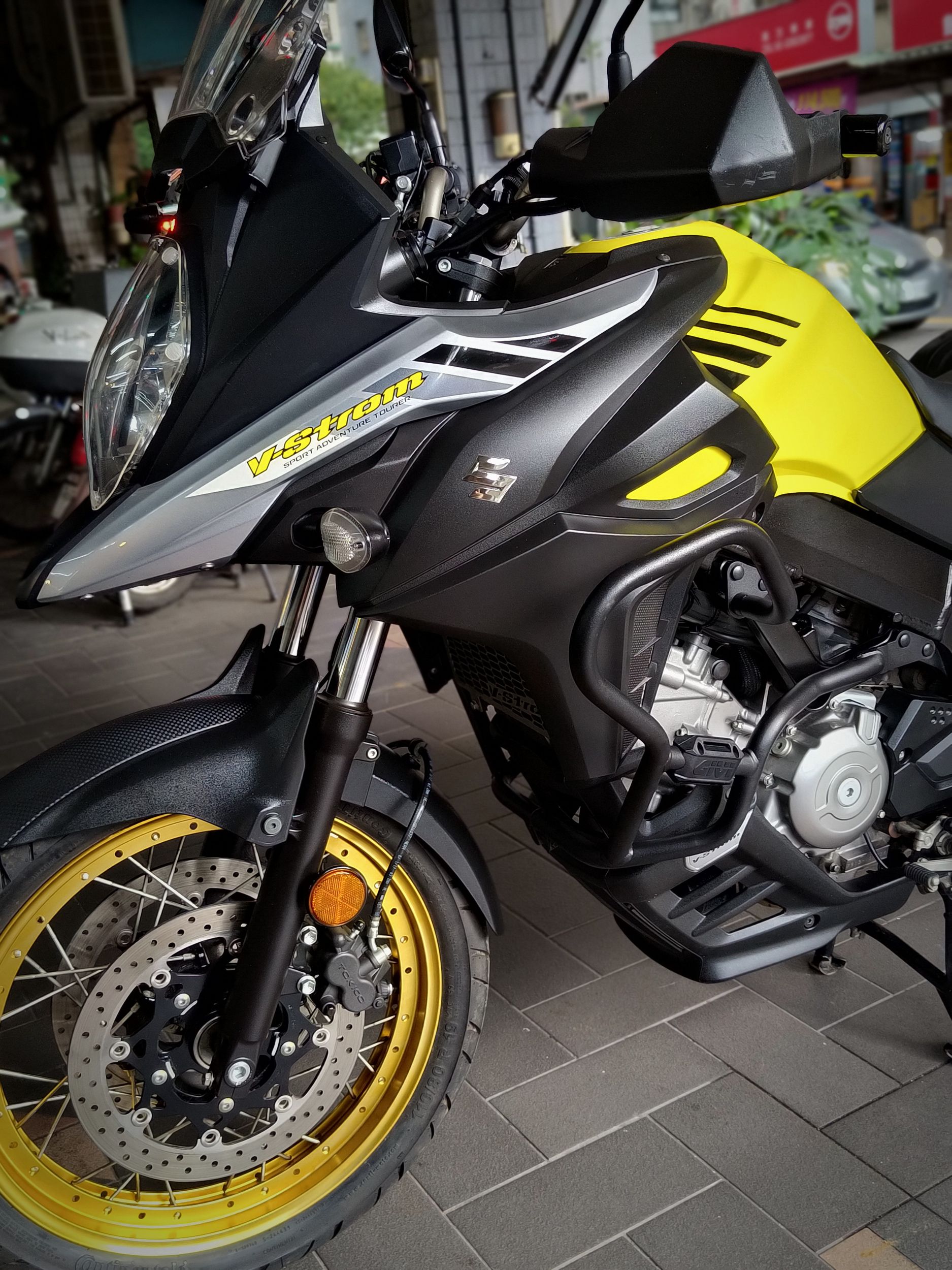 SUZUKI V-STROM 650 (DL650) - 中古/二手車出售中 V-STROM DL650XT ABS 總代理只跑11625km，原漆外觀無傷車況極優 | 成蘆進口摩托車