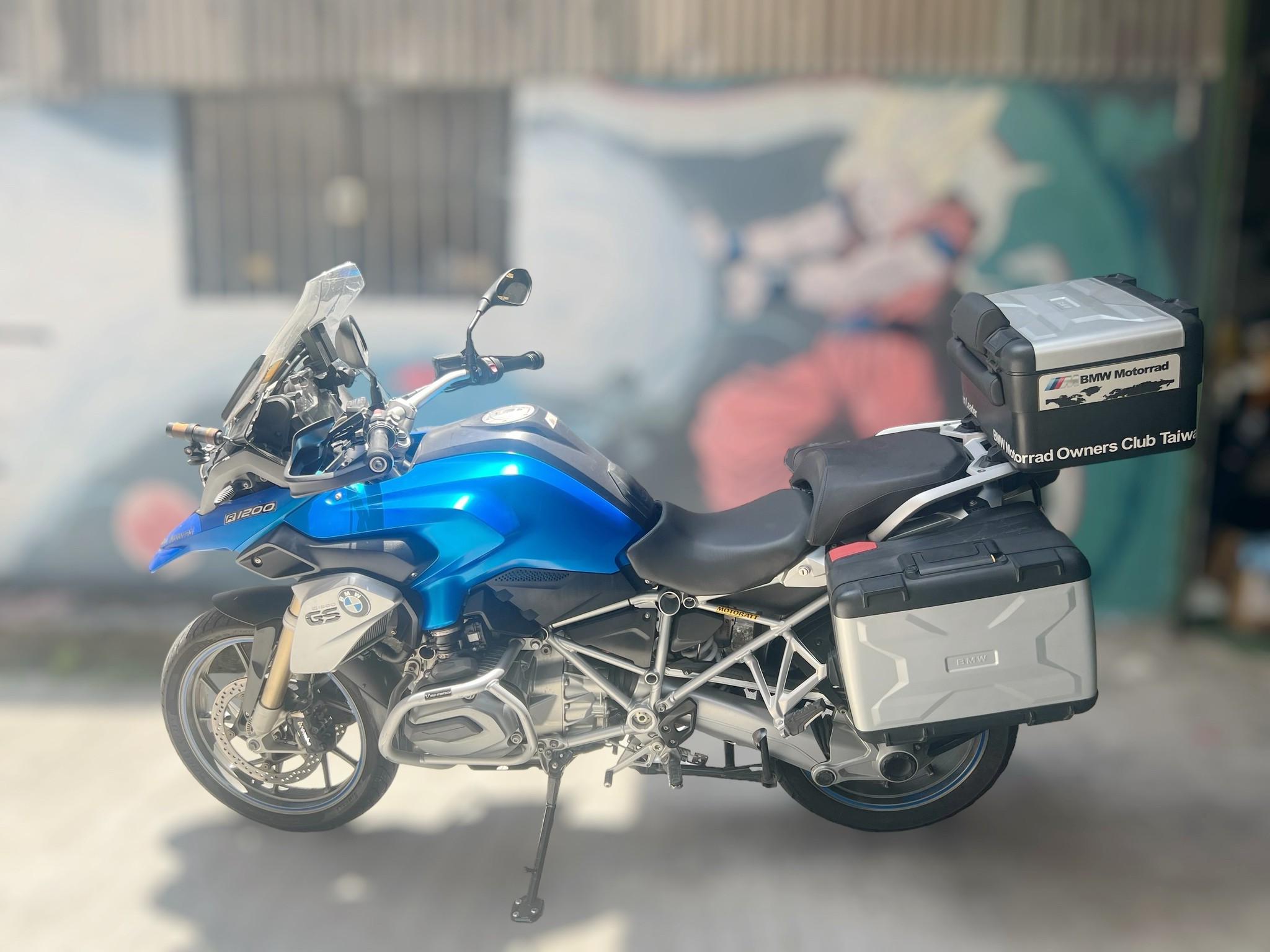 BMW R1200GS - 中古/二手車出售中 BMW R1200GS  協助分期、託運、換車補貼、代償結清 Line ID:@q0984380388 | 小菜輕重機