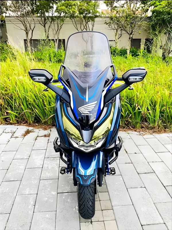 HONDA FORZA 300 - 中古/二手車出售中 HONDA FORZA300 2019出廠2020發照 | 輪泰車業