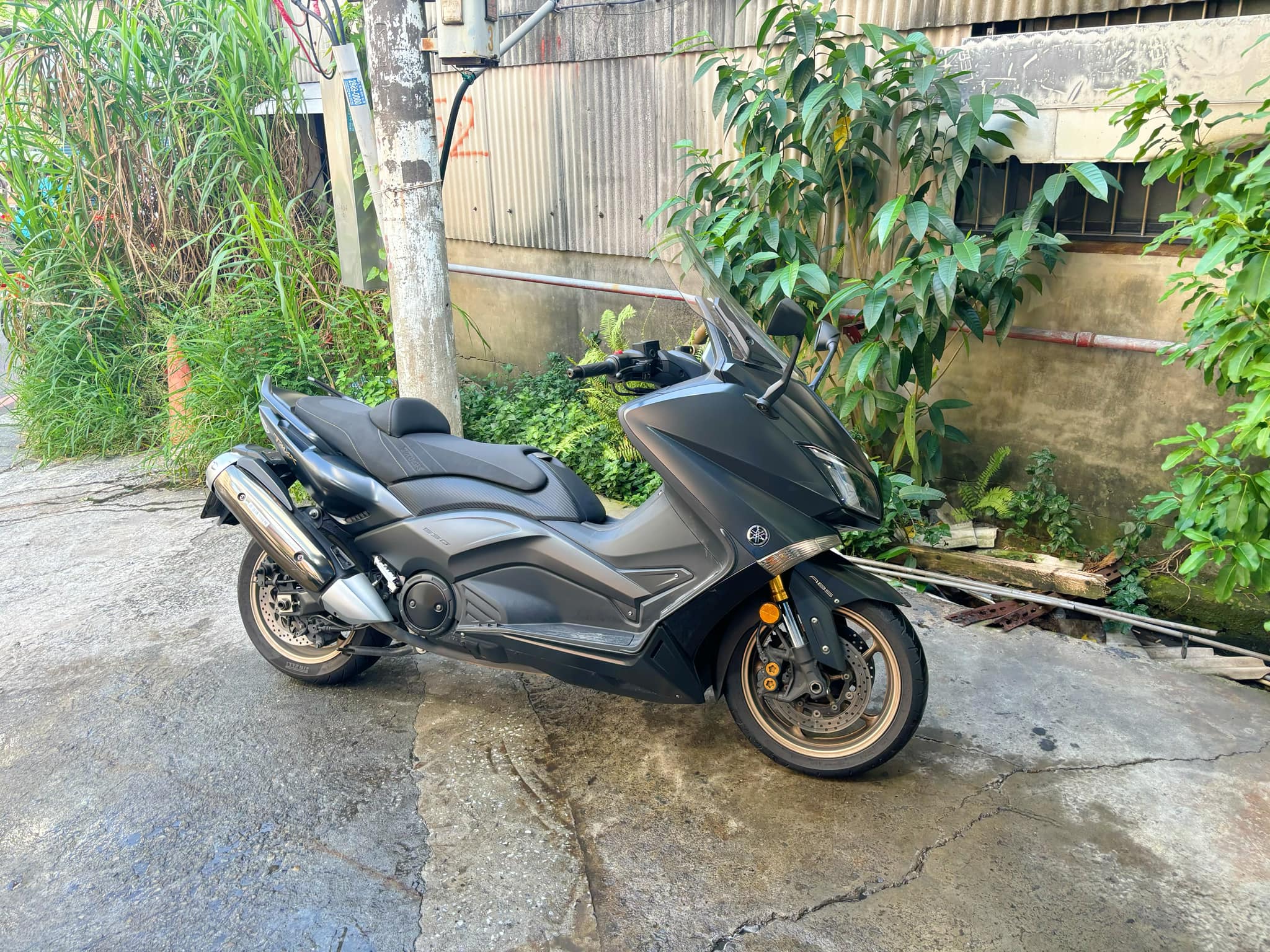 YAMAHA TMAX530 - 中古/二手車出售中 YAMAHA TMAX530 鋼鐵特仕版 | 個人自售