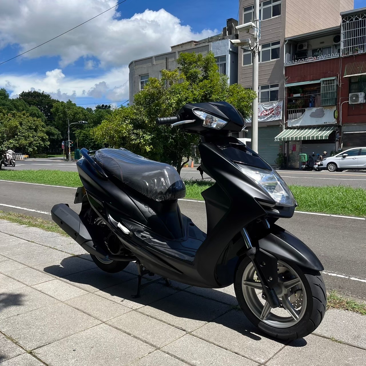 山葉 四代勁戰 - 中古/二手車出售中 【高雄二手機車】2016 山葉 勁戰四代 125 #6809 實車實價/高雄二手機車買賣/便宜售代步車/經濟車 | 貳輪嶼二手機車行-高雄店/中古重機收購/gogoro買賣推薦/線上估價立刻加Line:@motor888 （台南、屏東也有到府收購）