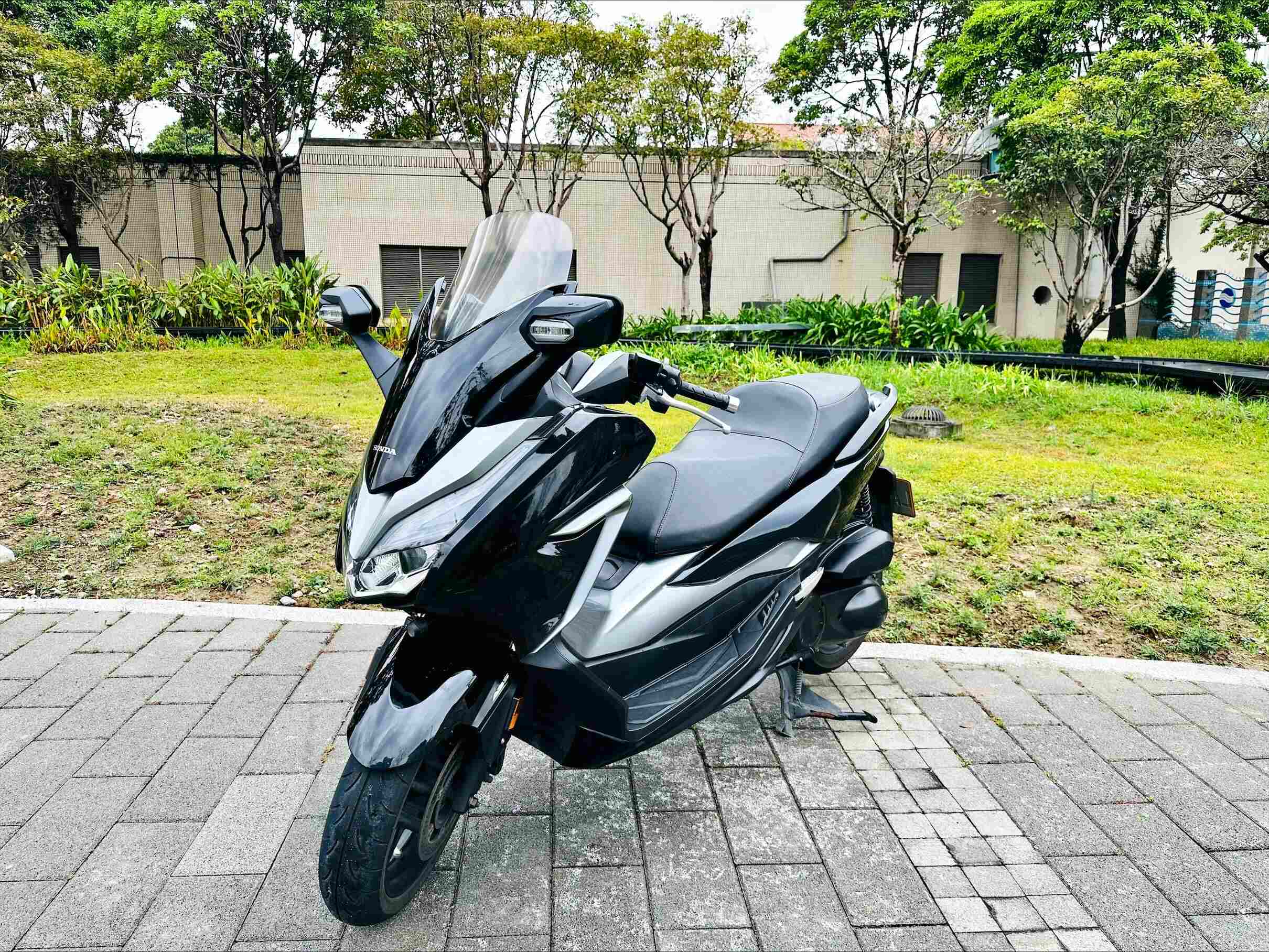 【輪泰車業】HONDA FORZA 300 - 「Webike-摩托車市」 HONDA FORZA300 2018 台本公司車