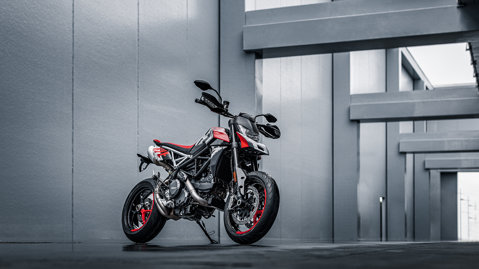 DUCATI HYPERMOTARD 950新車出售中 『敏傑康妮』Ducati Hypermotard 950 RVE 現車現領 零利率60期 價格依內容為主 | 敏傑車業資深銷售專員 康妮 Connie