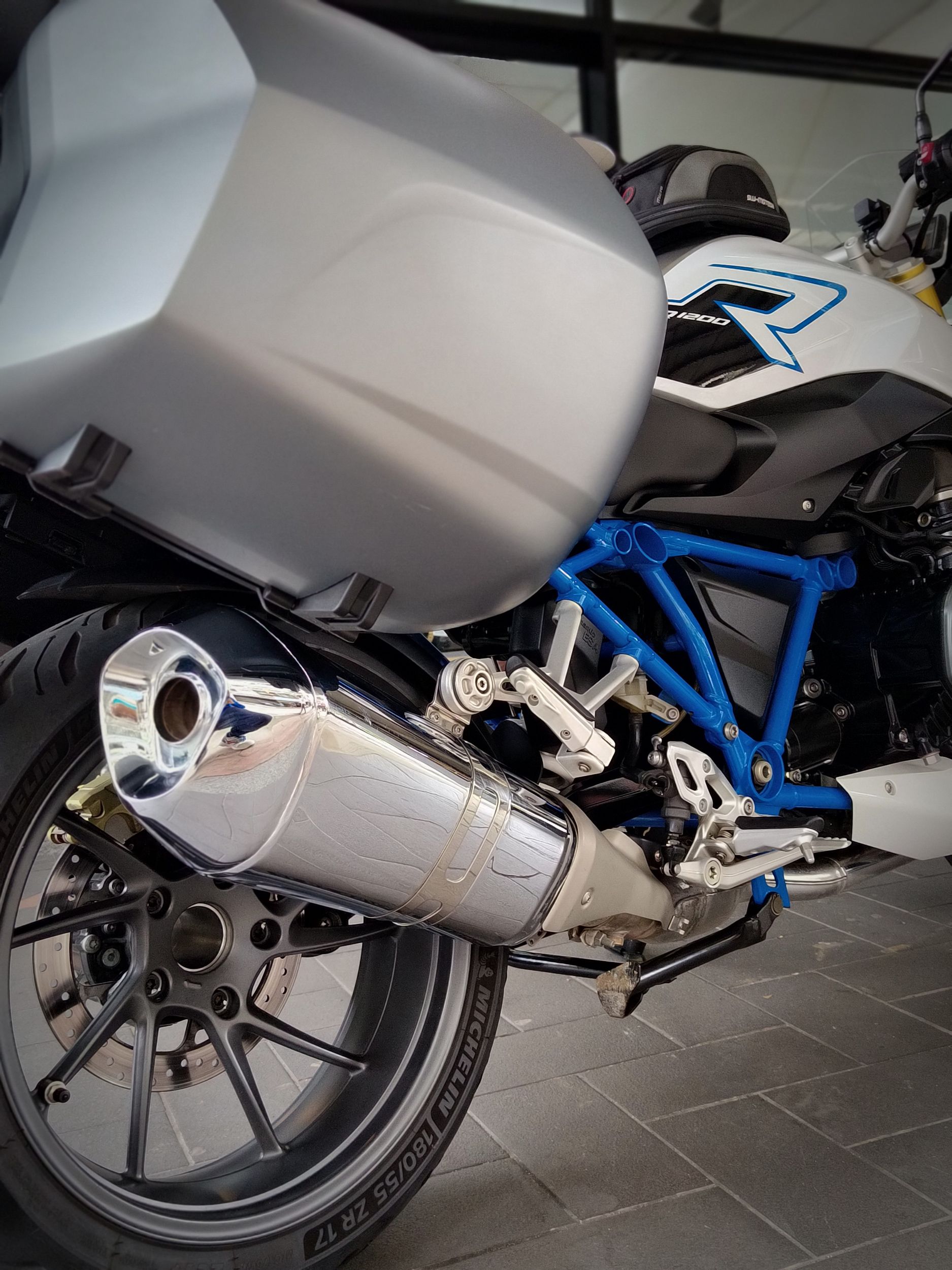 BMW R1200R - 中古/二手車出售中 R1200R ABS 總代理，原漆美車只跑28030km | 成蘆進口摩托車