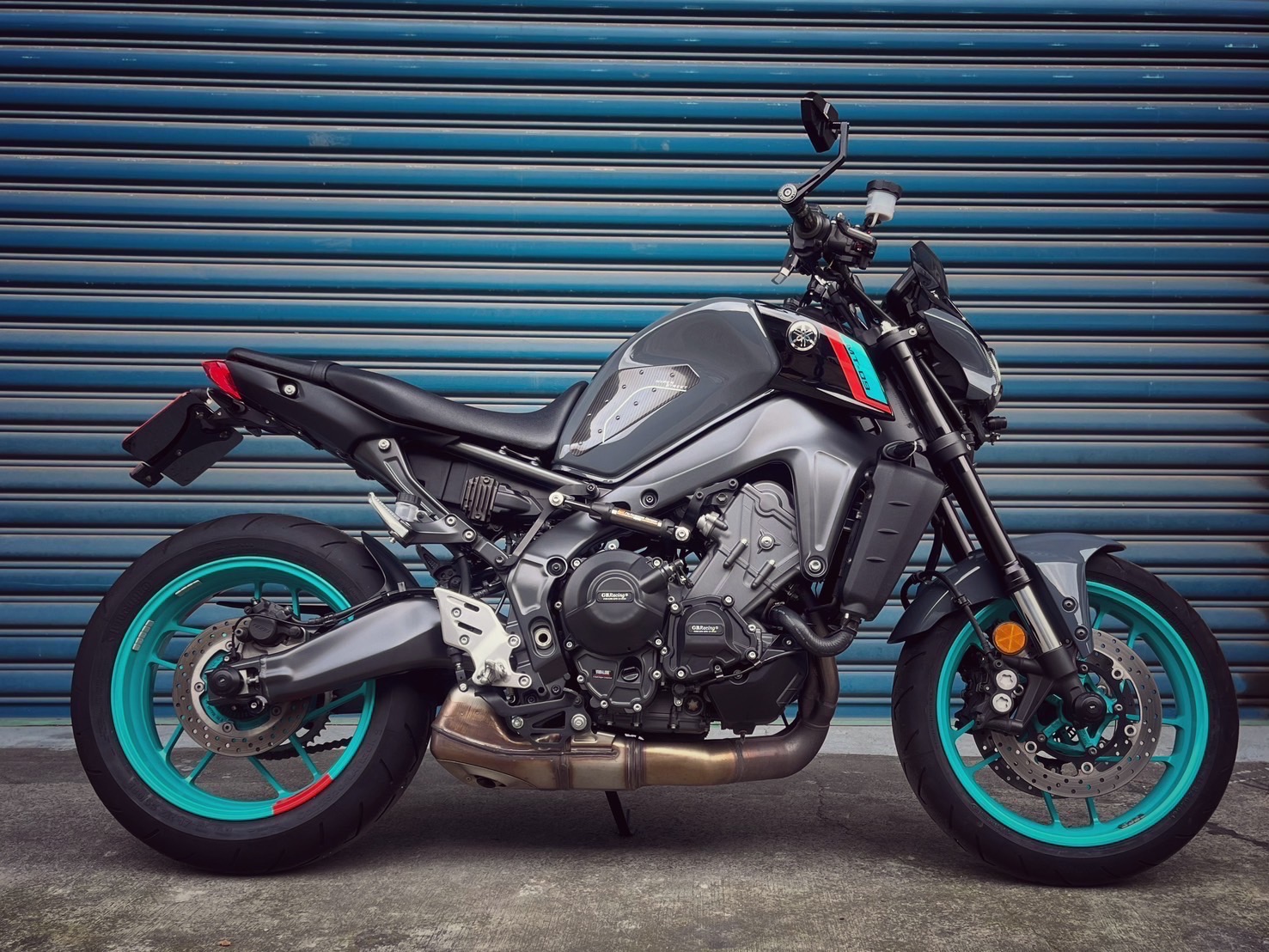 YAMAHA MT-09 - 中古/二手車出售中 無倒無摔 里程保證 精品改裝 小資族二手重機買賣 | 小資族二手重機買賣