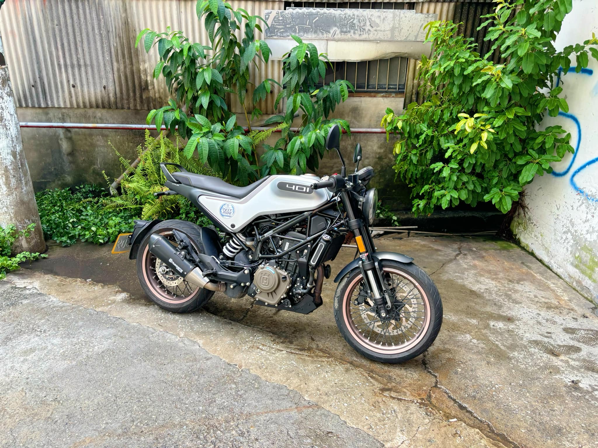 HUSQVARNA VITPILEN 401 - 中古/二手車出售中 HUSQVARNA VITPILEN 白箭401 | 個人自售