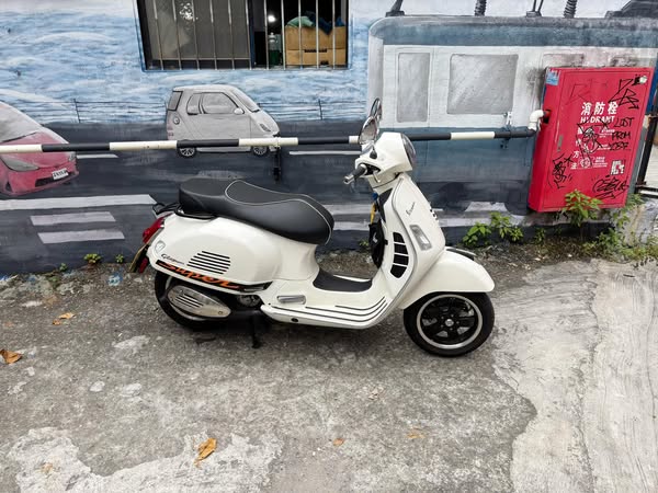 【個人自售】VESPA GTS300ie - 「Webike-摩托車市」 VESPA GTS300 IE