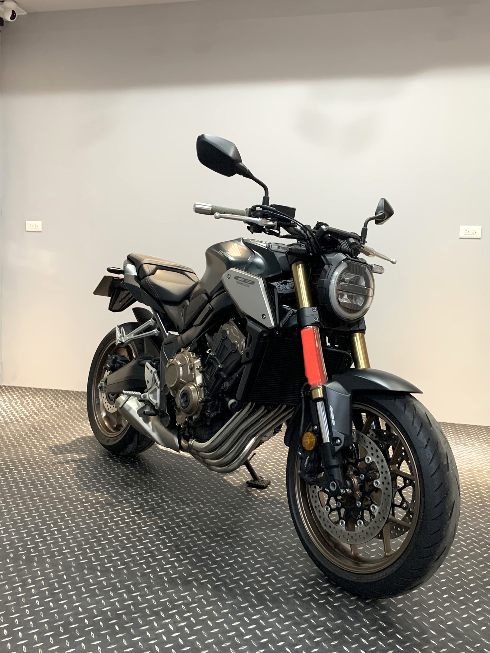 【個人自售】HONDA CB650R - 「Webike-摩托車市」 2021 Honda CB650R台本
