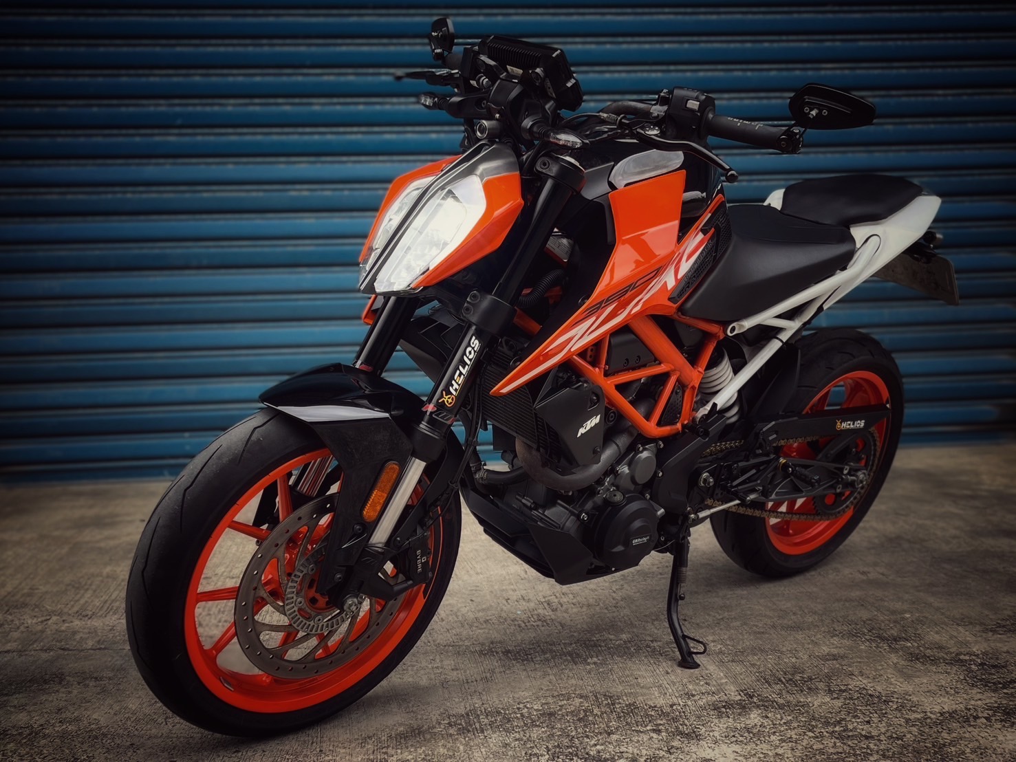 KTM 390DUKE - 中古/二手車出售中 Duke390 碳蠍管 ENLiNT腳踏後移 行車記錄器 眾多改裝 小資族二手重機買賣 | 小資族二手重機買賣