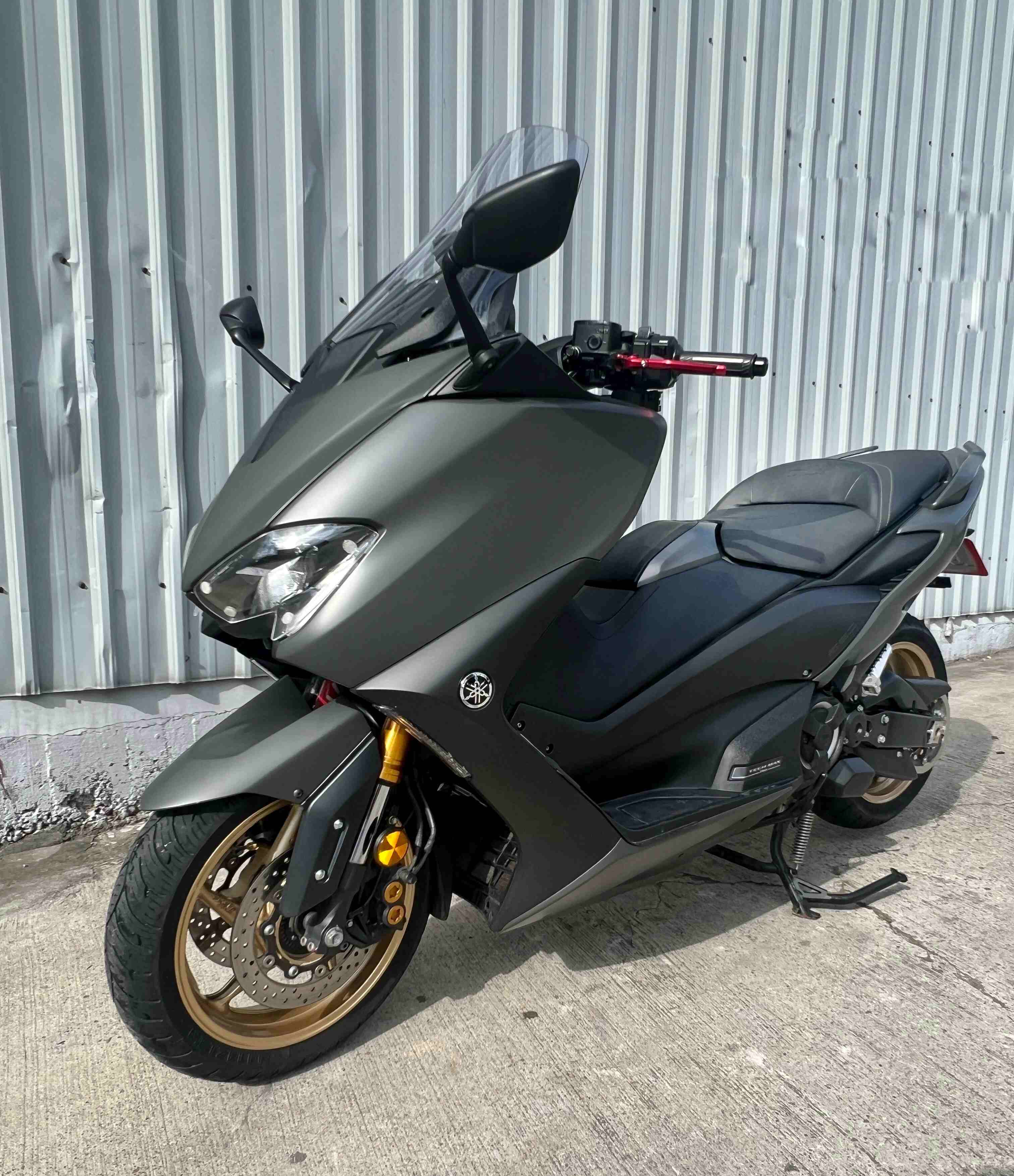 【阿宏大型重機買賣】YAMAHA TMAX560 - 「Webike-摩托車市」 2020年 TMAX560 全段排氣管 無摔 無事故 找錢神車 
