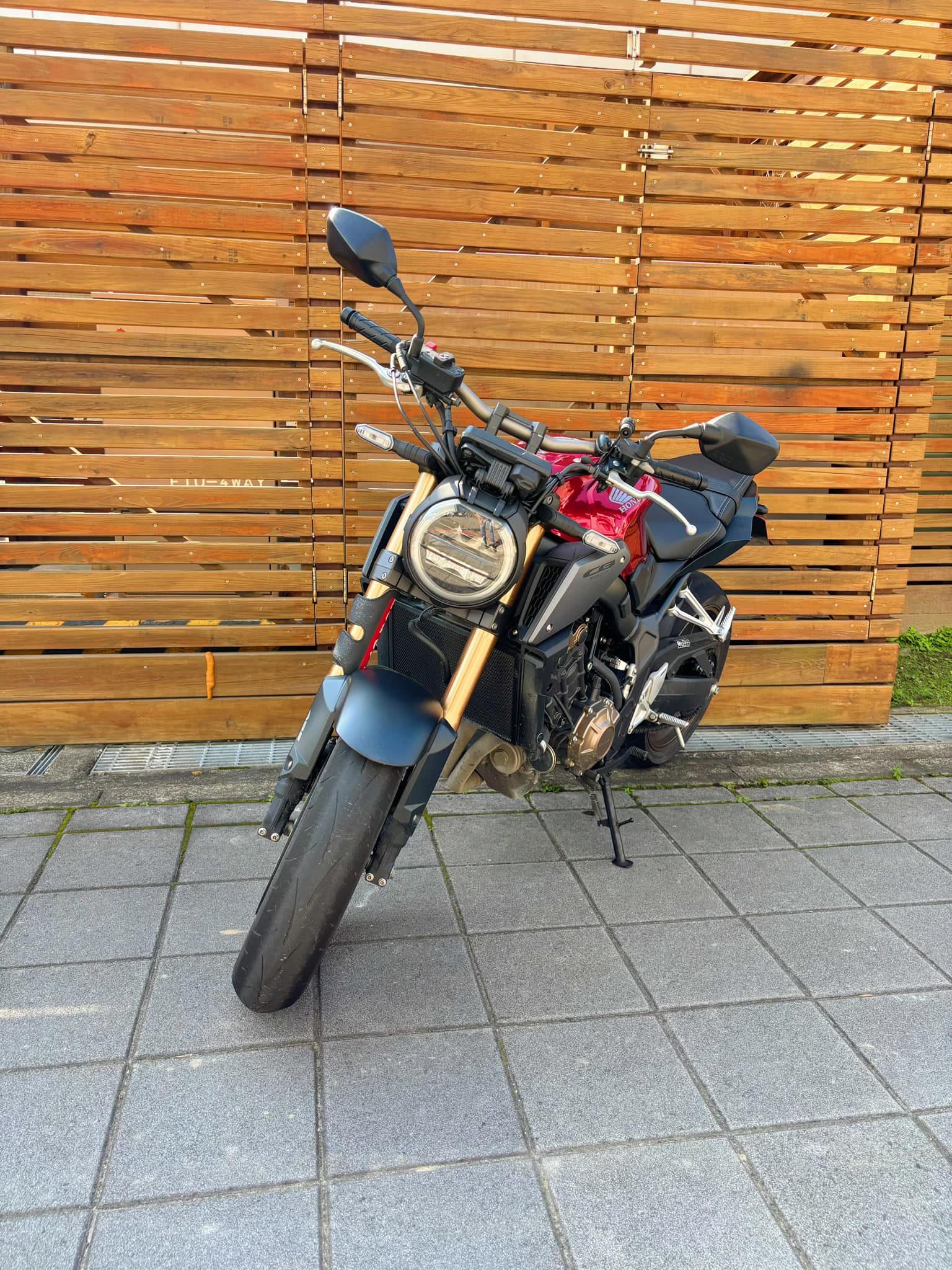 HONDA CB650R - 中古/二手車出售中 HONDA CB650R 台本車 | 個人自售