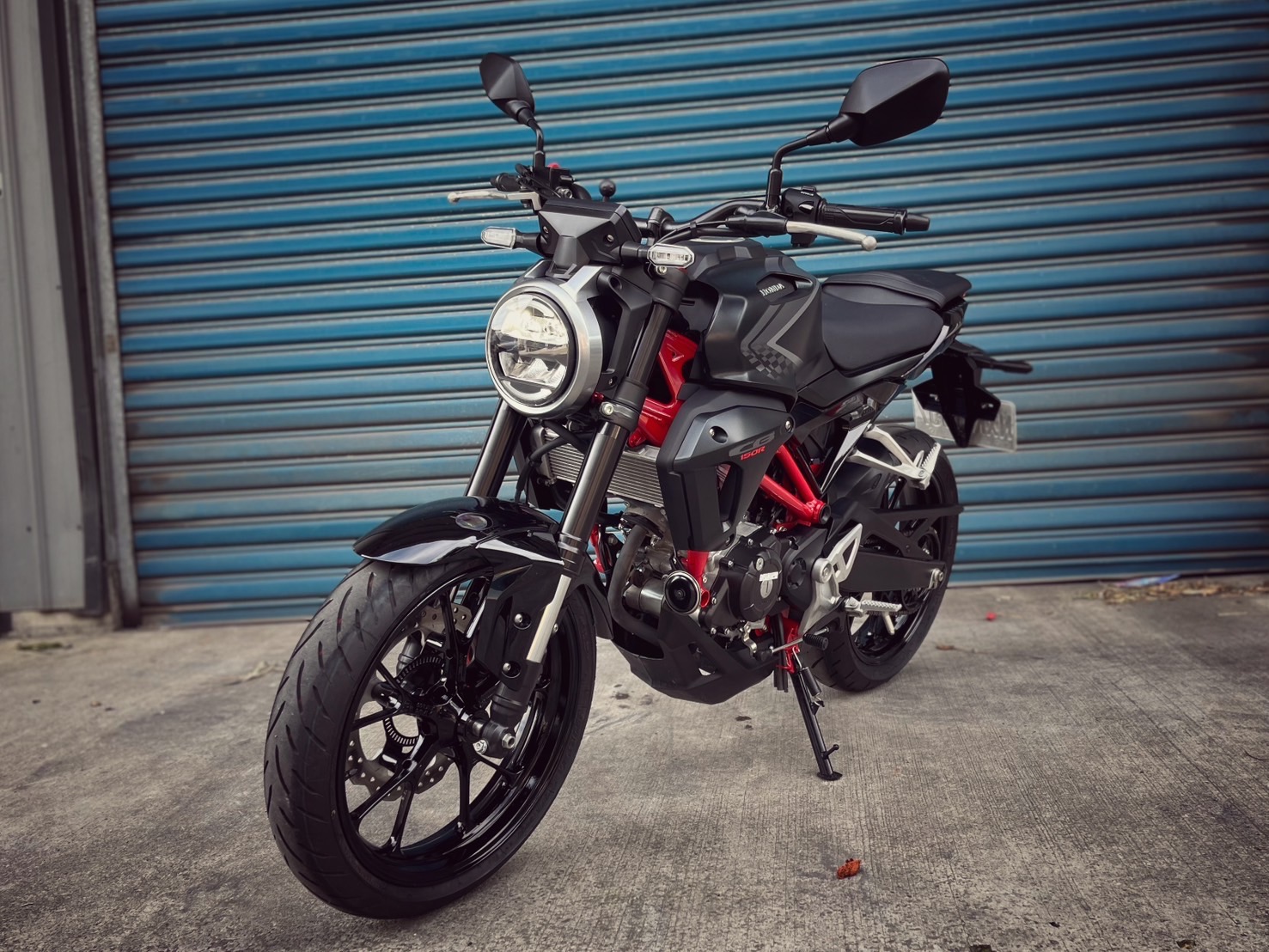 HONDA CB150R - 中古/二手車出售中 2023年式 紅骨版 無倒無摔 小資族二手重機買賣 | 小資族二手重機買賣