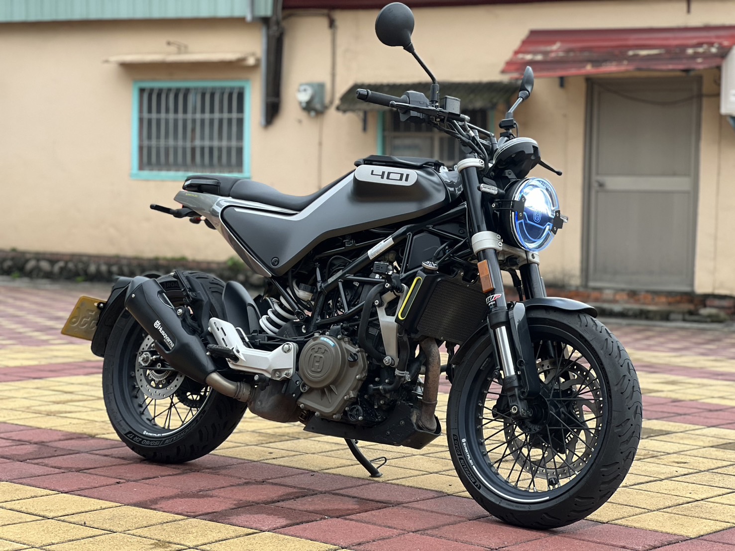 HUSQVARNA VITPILEN 401 - 中古/二手車出售中 HUSQVARNA黑箭401（公司車 霧燈） | YSP 建興車業