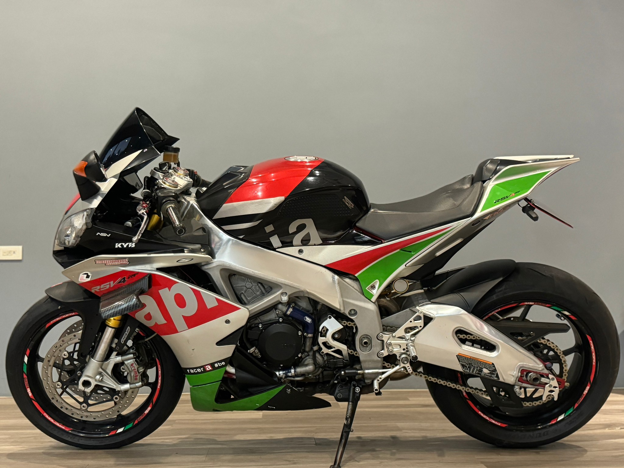 APRILIA RSV4 - 中古/二手車出售中 Aprilia RSV4 免整理 | 德魯伊重機