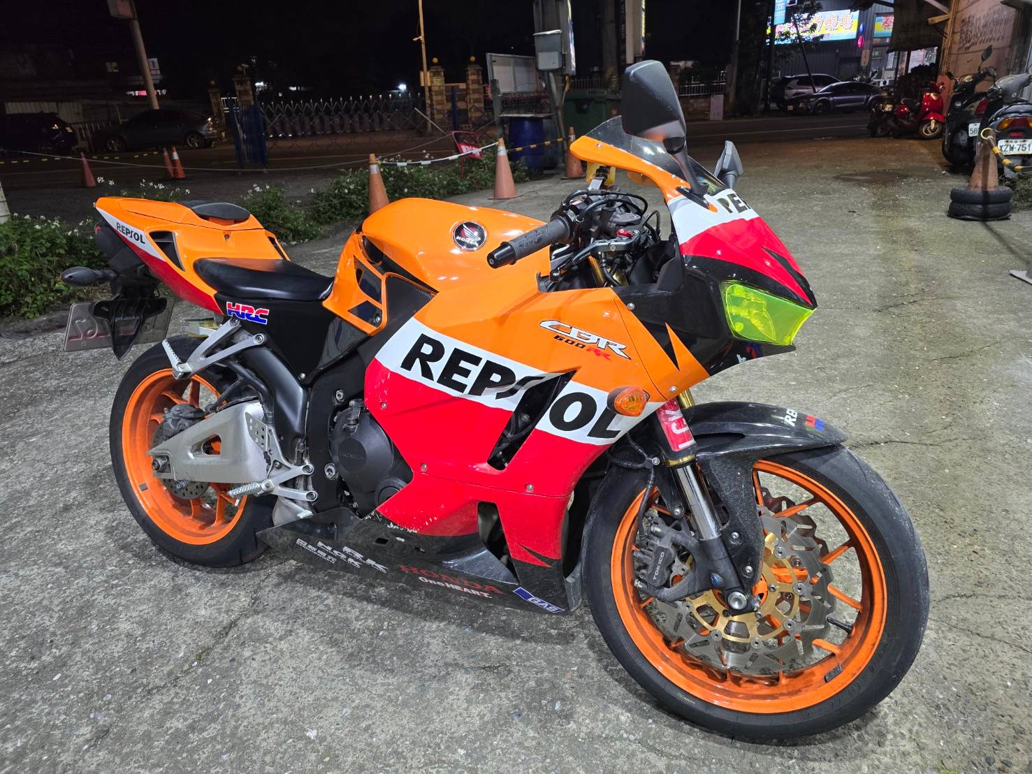 HONDA CBR600RR - 中古/二手車出售中 [出售] 2013年 HONDA CBR600RR  | 老爹重機