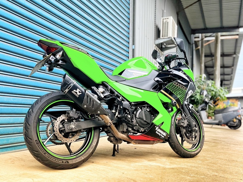 KAWASAKI NINJA400 - 中古/二手車出售中 改裝排氣管 WH!Z腳踏後移 行車紀錄器 小資族二手重機買賣 | 小資族二手重機買賣