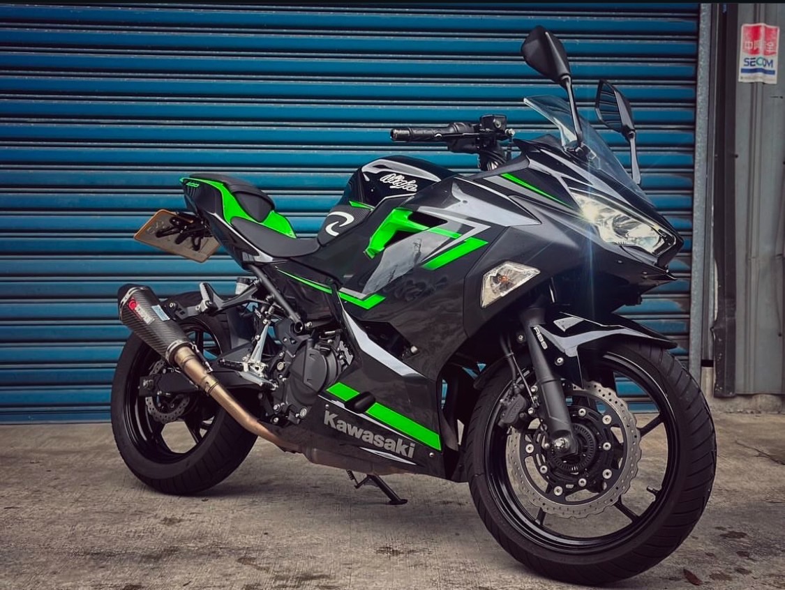 【小資族二手重機買賣】KAWASAKI NINJA400 - 「Webike-摩托車市」 Ninja400 英蠍管 行車記錄器 瓷釉黑 小資族二手重機買賣