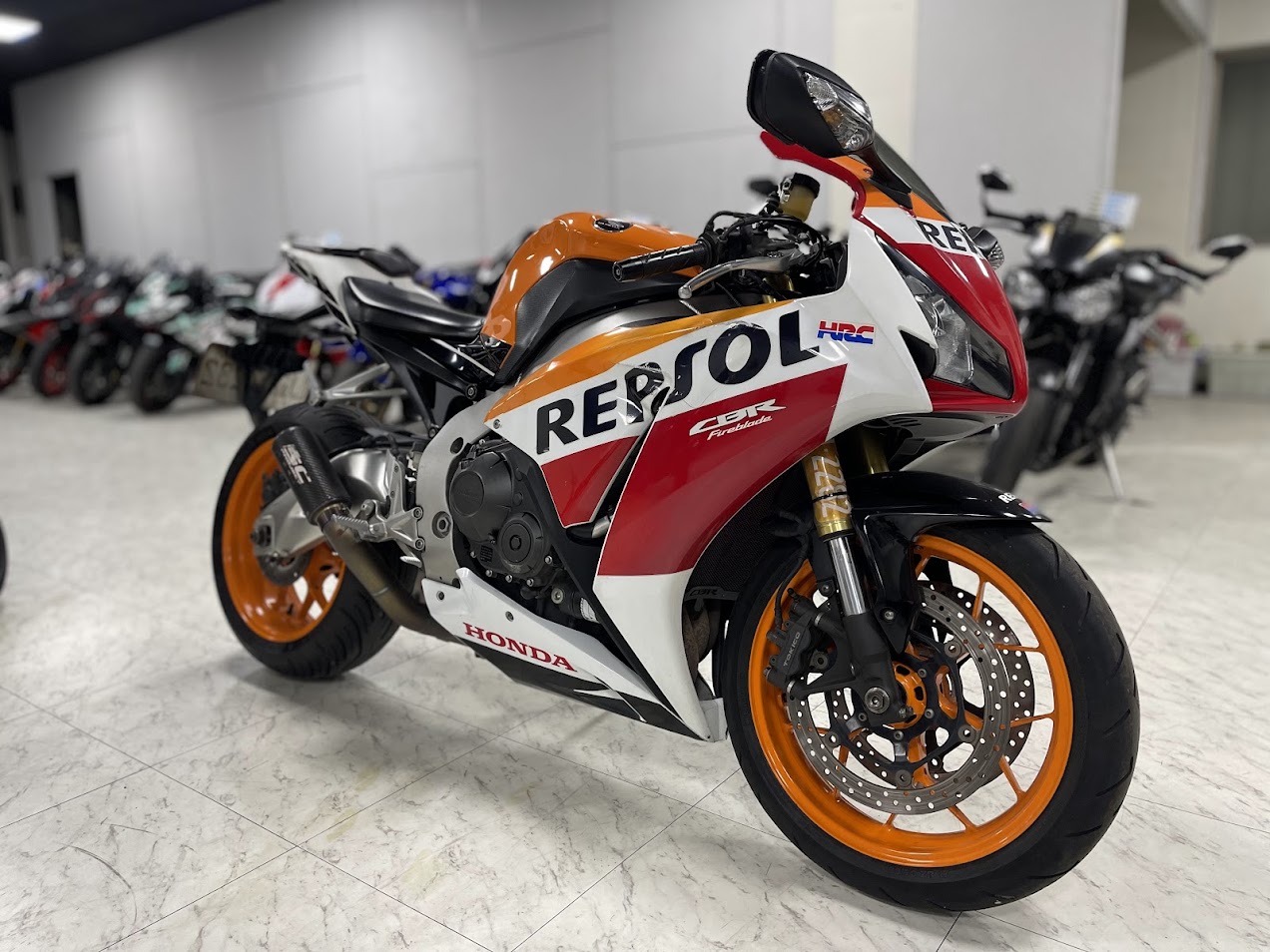 HONDA CBR1000RR Fire Blade - 中古/二手車出售中 HONDA CBR1000RR | 個人自售