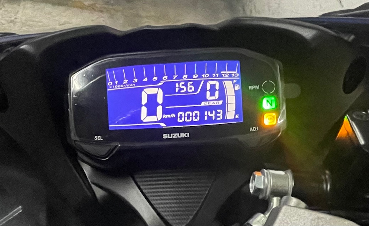 台鈴 小阿魯 - 中古/二手車出售中 賣代步SUZUKI 台鈴 GXS-R150 跑車版小阿魯 150 ABS 2021年 免鑰匙版 LED頭燈全車原廠無改裝，極少騎里程僅145，超級好發好騎，有興趣的朋友，這台可以考慮喔～ | 個人自售