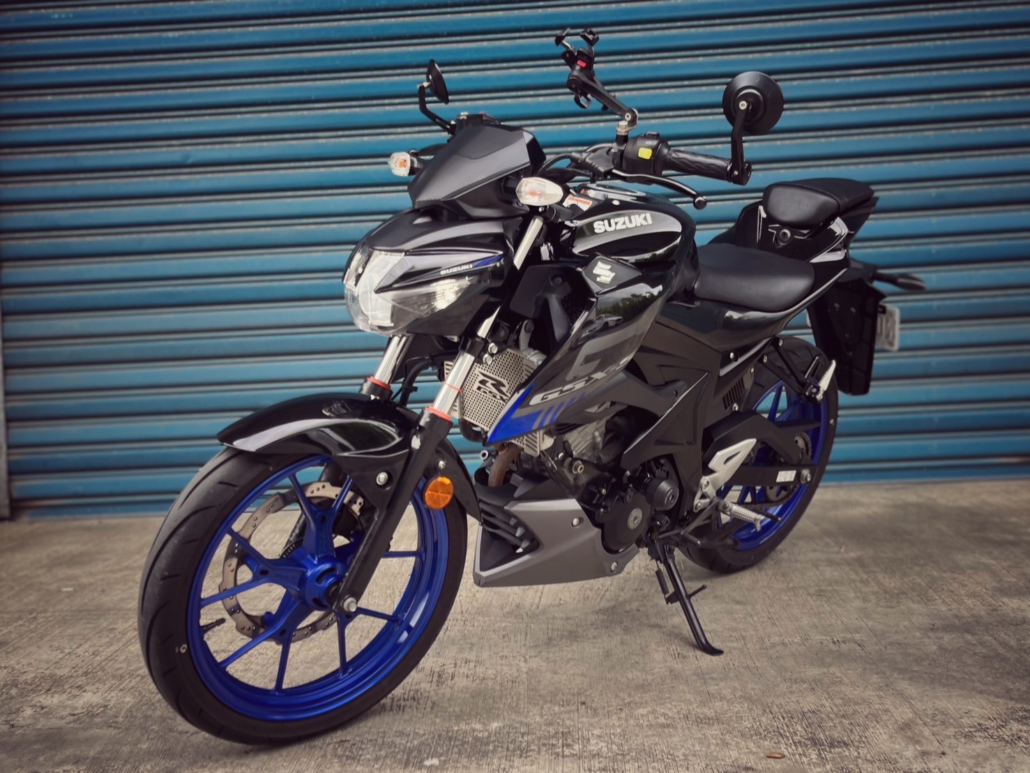 SUZUKI GSX-S150 - 中古/二手車出售中 黑色系 基本改裝 小資族二手重機買賣 | 小資族二手重機買賣