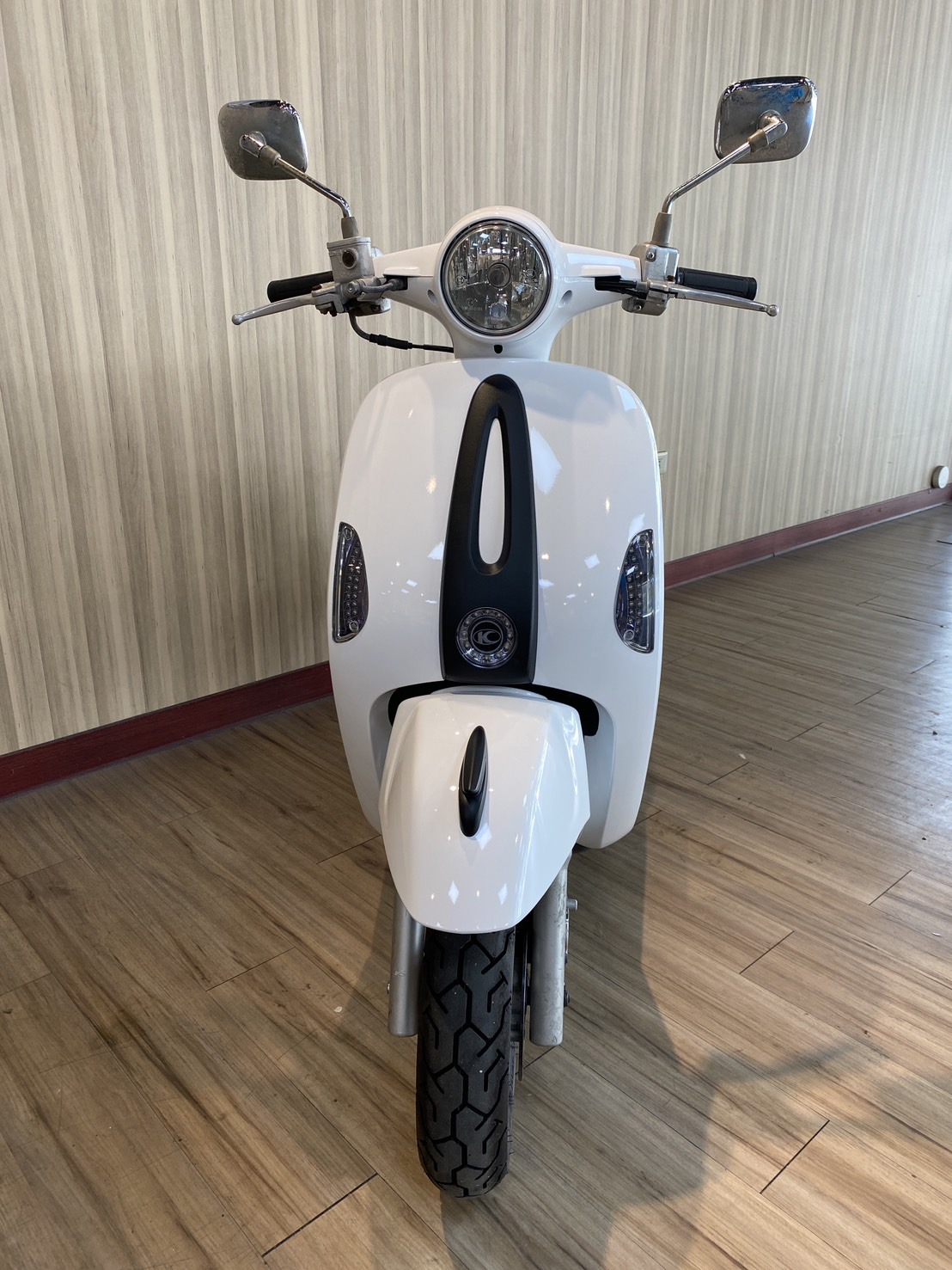 【個人自售】光陽 MANY 110 - 「Webike-摩托車市」 MANY 2018年白色