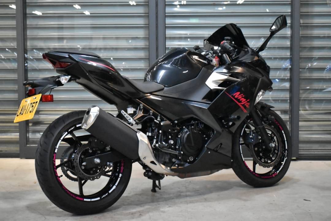 KAWASAKI NINJA400 - 中古/二手車出售中 稀有黑色 小資族二手重機買賣 | 小資族二手重機買賣