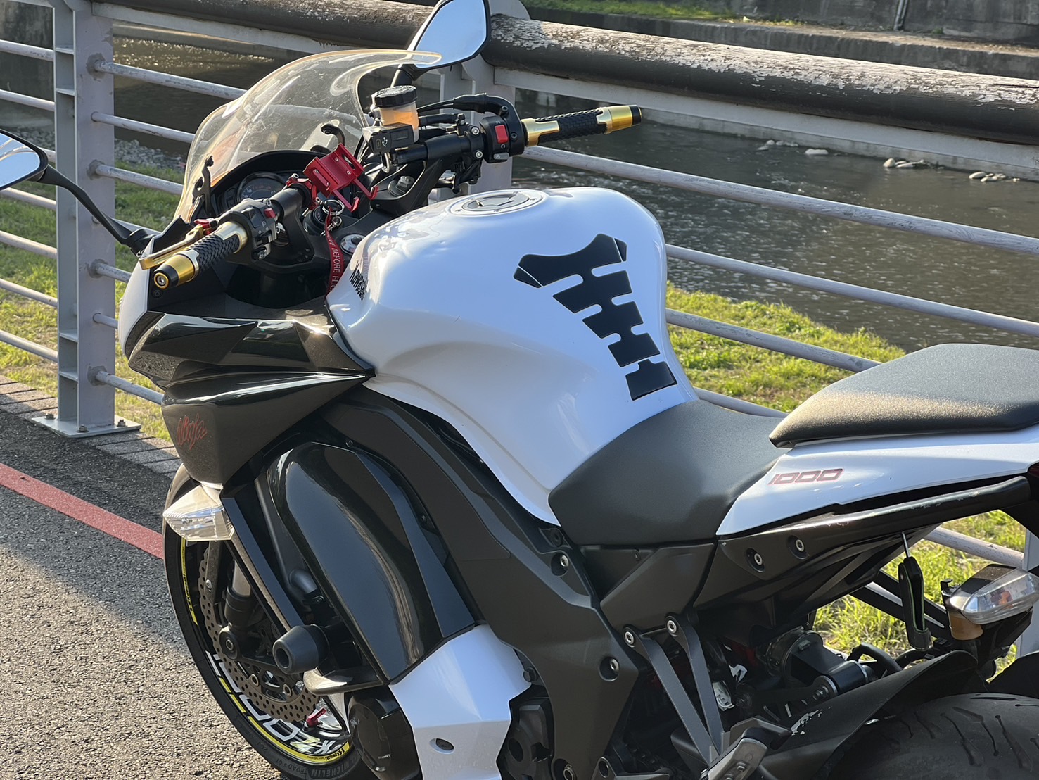 KAWASAKI NINJA1000 - 中古/二手車出售中 2013 Kawasaki Z1000SX | Ike 孝森豪重機