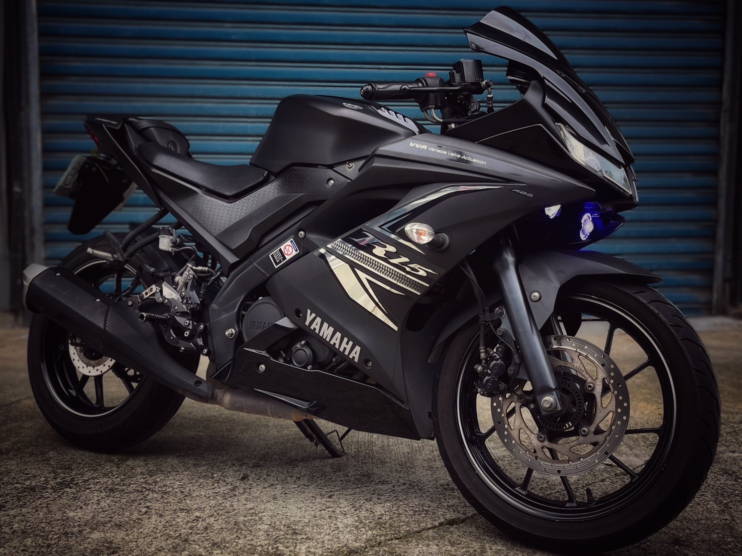 YAMAHA YZF-R15 - 中古/二手車出售中 R15 ABS版 魚眼大燈 基本改裝 小資族二手重機買賣 | 小資族二手重機買賣