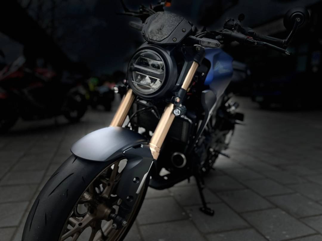 【小資族二手重機買賣】HONDA CB300R - 「Webike-摩托車市」 安科總泵 GBR護蓋 YSS避震 RSV腳踏