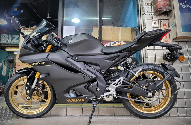 YAMAHA YZF-R15新車出售中 V4【勝大重機】2023 YAMAHA YZF-R15 V4 闇夜黑 全新車售價$12.8萬 | 勝大重機