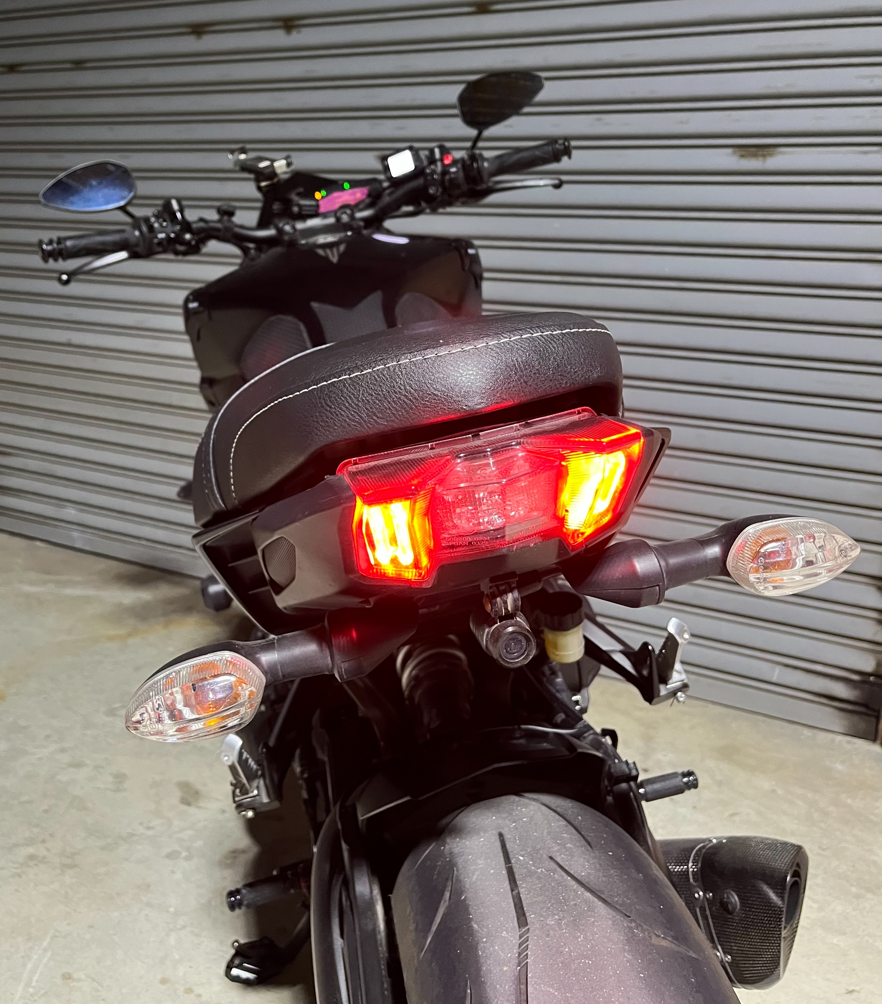 YAMAHA MT-09 - 中古/二手車出售中 MT-09二代 快排＋碳蠍 車況極佳 | 個人自售