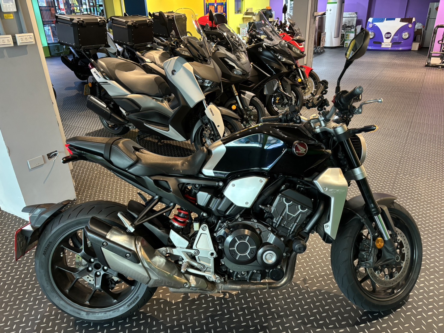 HONDA CB1000R (2018-) - 中古/二手車出售中 CB1000R | 春天假期租賃有限公司