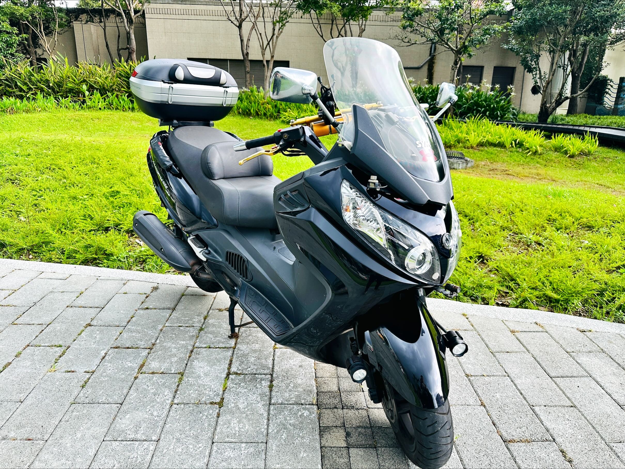 三陽 MAXSYM 400i - 中古/二手車出售中 SYM 三陽 MAXSYM400 2013 妹西400 | 輪泰車業